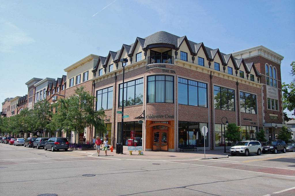 downtown-naperville-il-2