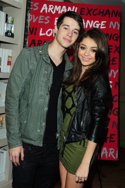Sarah Hyland & bf Matt Sarah Hyland & bf Matt