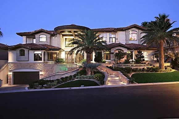 Nicolas Cage's Mansion on the M...