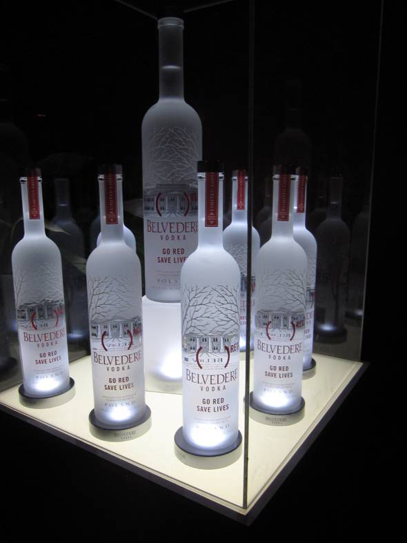 (BELVEDERE)RED Special Edition Bottle