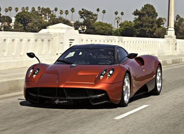 small2013-Pagani-Huayra-Profile