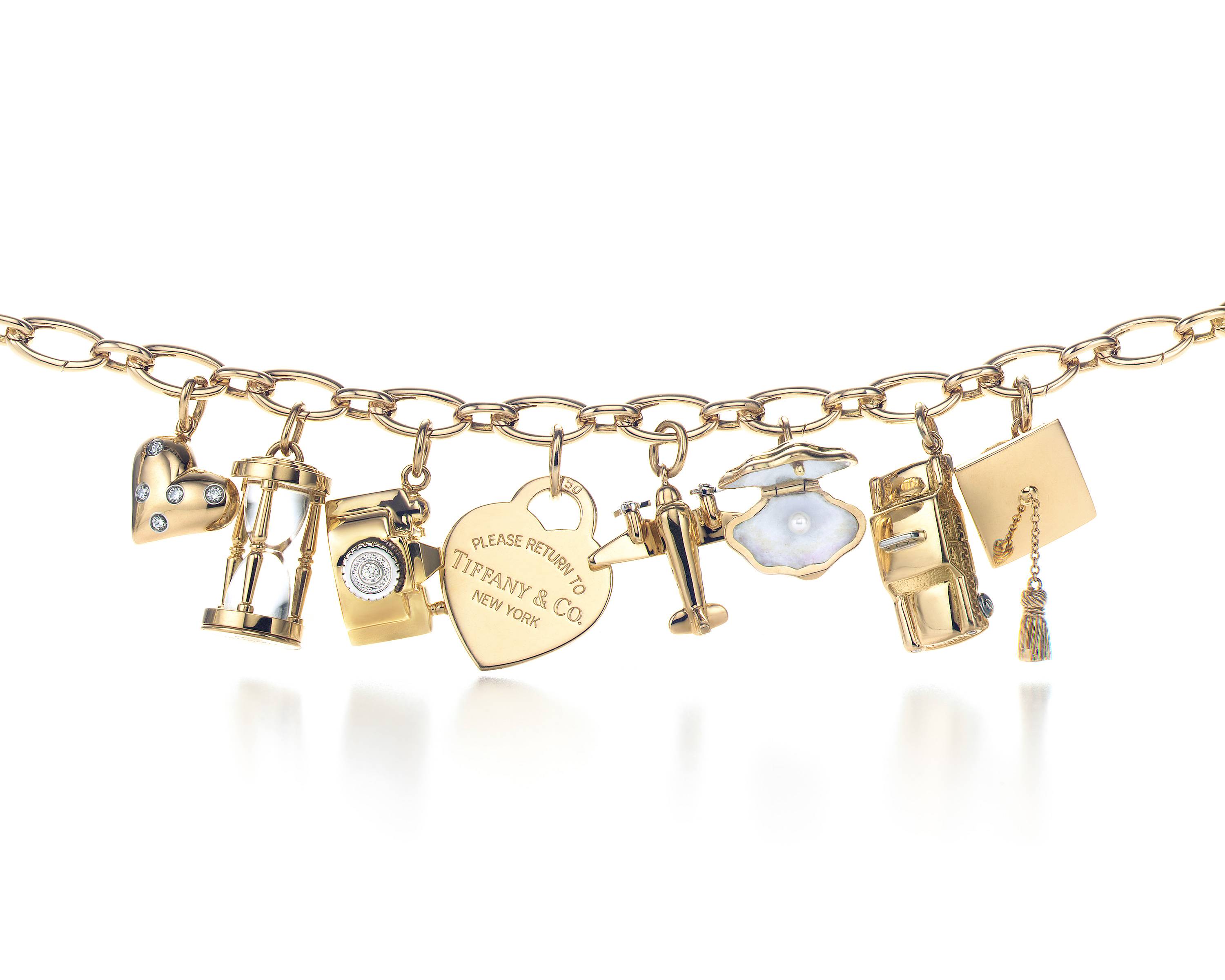 Tiffany  Co: Charm bracelet in gold