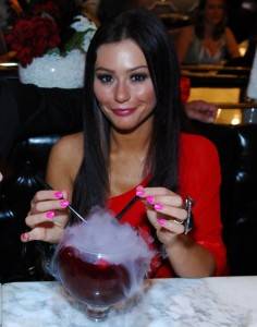 Jenni JWoww Farley with a Berry Bliss Goblet.