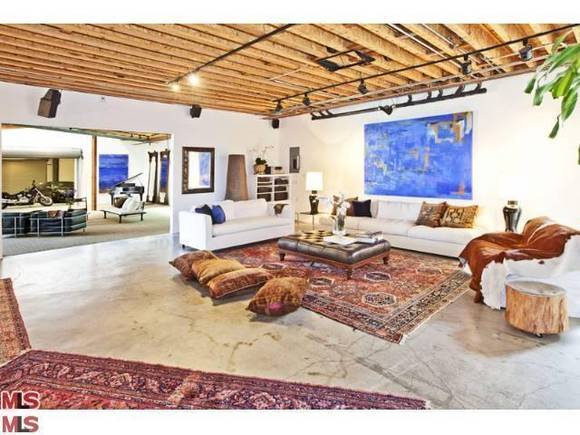 20_13655361_1_1362375389_636x435