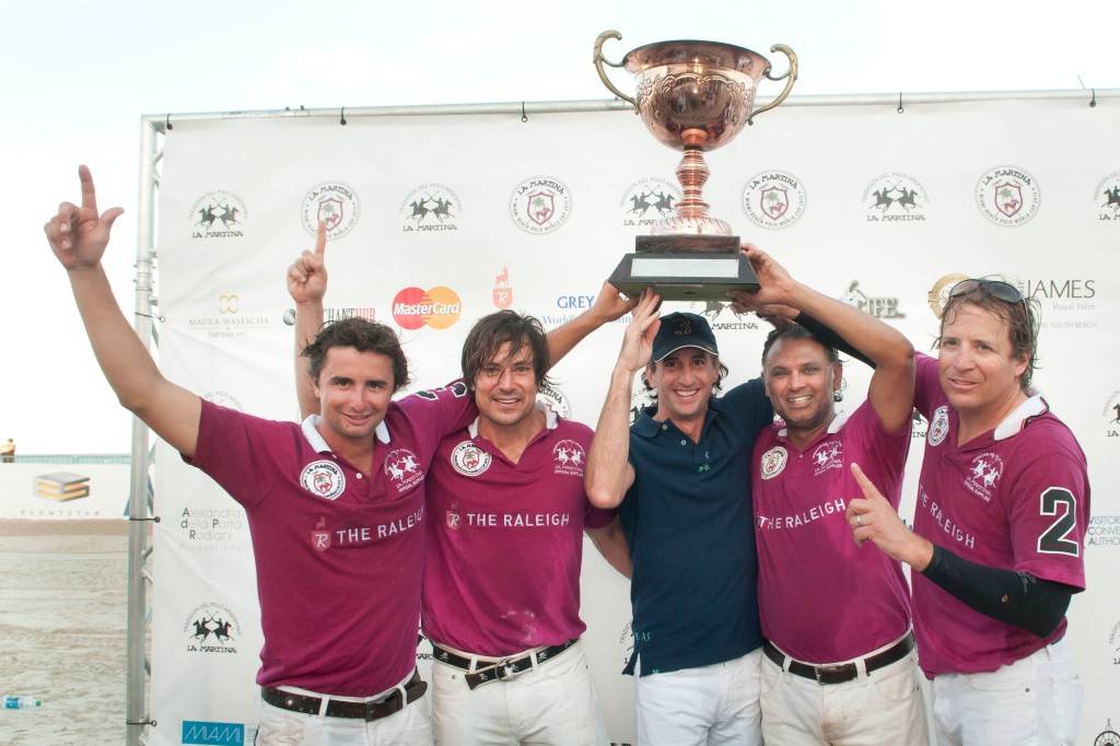 The Raleigh-Comcast 2013 Champions with Adrian Simonetti [CEO La Martina]