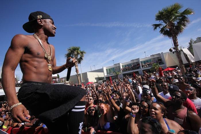 Big Sean performs for thousands of partygoers during Memorial Day weekend at the Palms Pool. Photos: Joe Fury  