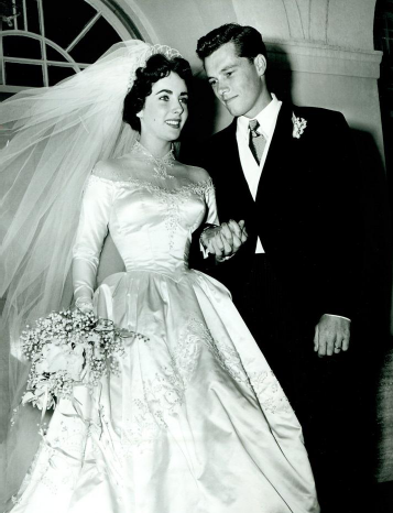 Elizabeth Taylor first wedding dress
