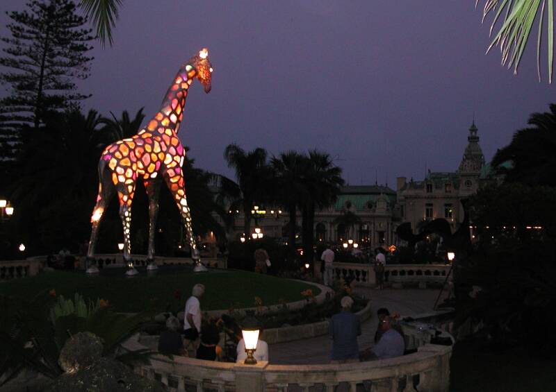 Patrick Mimran - Installation: JetSet-Giraffe - Monte Carlo - Monaco - 2002