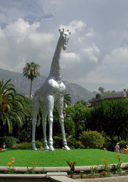 Patrick Mimran - Installation: JetSet-Giraffe - Monte Carlo - Monaco - 2002