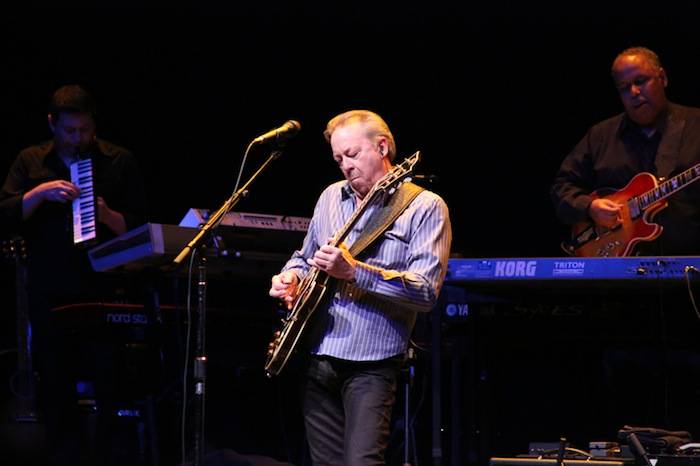 Boz Scaggs plays the Pearl at the Palms. Photos: Edison Graff