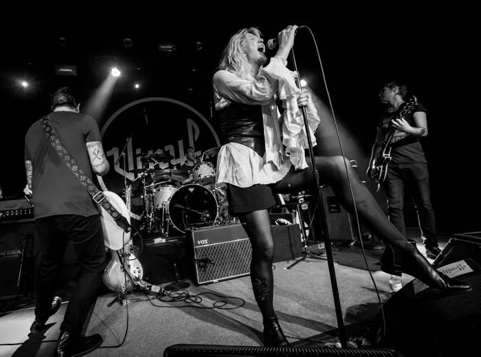 Courtney Love plays at Vinyl at the Hard Rock Hotel. Photos: © Erik Kabik/erikkabik.com 