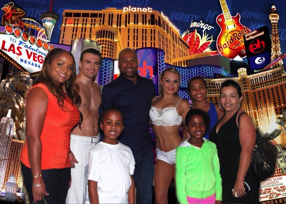 Derek Fisher with family at V The Ultimate Variety Show
