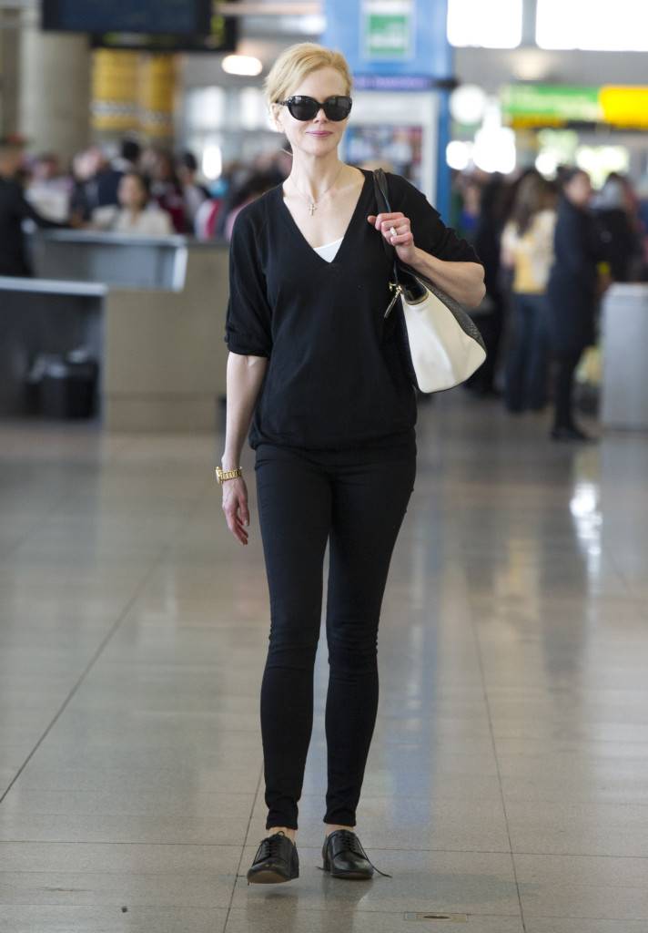 Nicole Kidman arrives at JFK airport in NYC