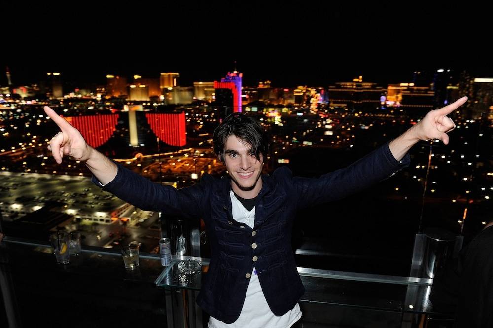 RJ Mitte admires the view from 55 stories up while on Ghostbar’s patio. Photos: David Becker/WireImage 