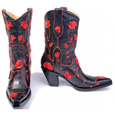 old-gringo-ladies-gabriela