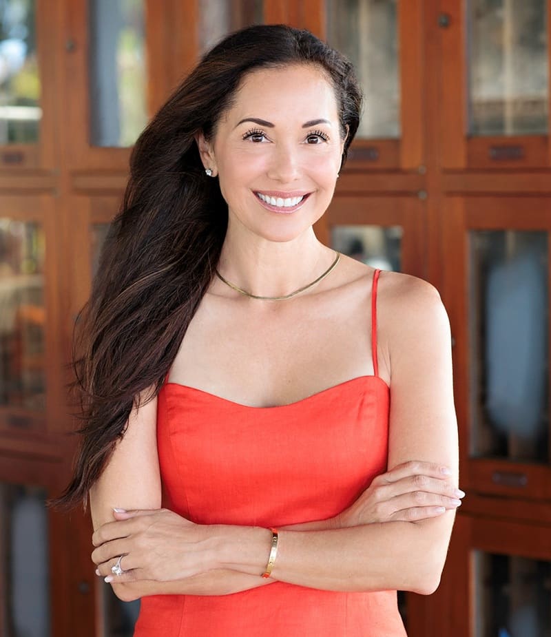 Carrie Nicholson, luxury real estate agent in Kailua Kona, Hawaii