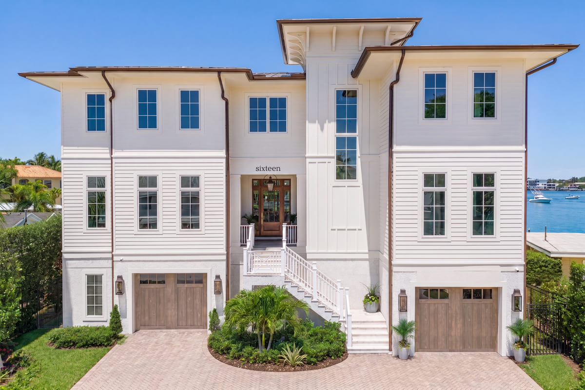 Jennifer Zales Presents A Beautiful Waterfront Home In Tampa