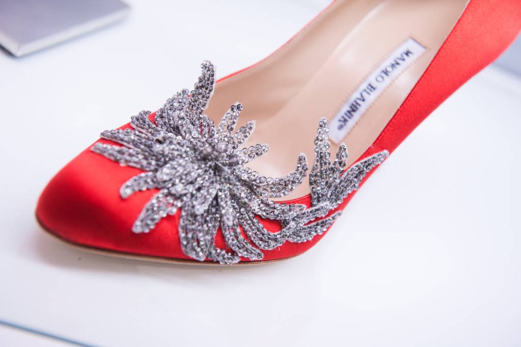 The Swan Shoe - Hollywood's Hottest Pumps from Manolo Blahnik - Haute ...